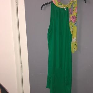 Sleeveless ladies top